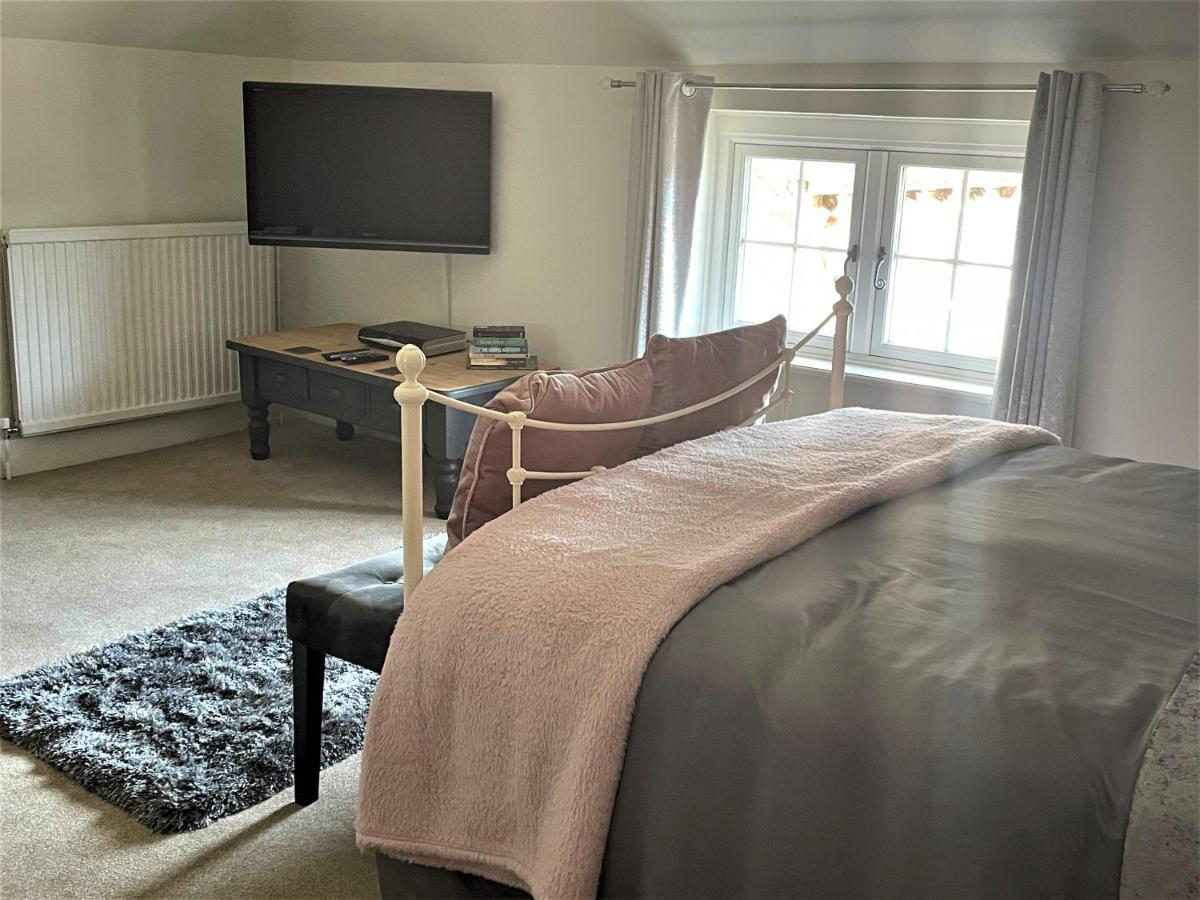 The Dairyman Suite Moreton  Buitenkant foto